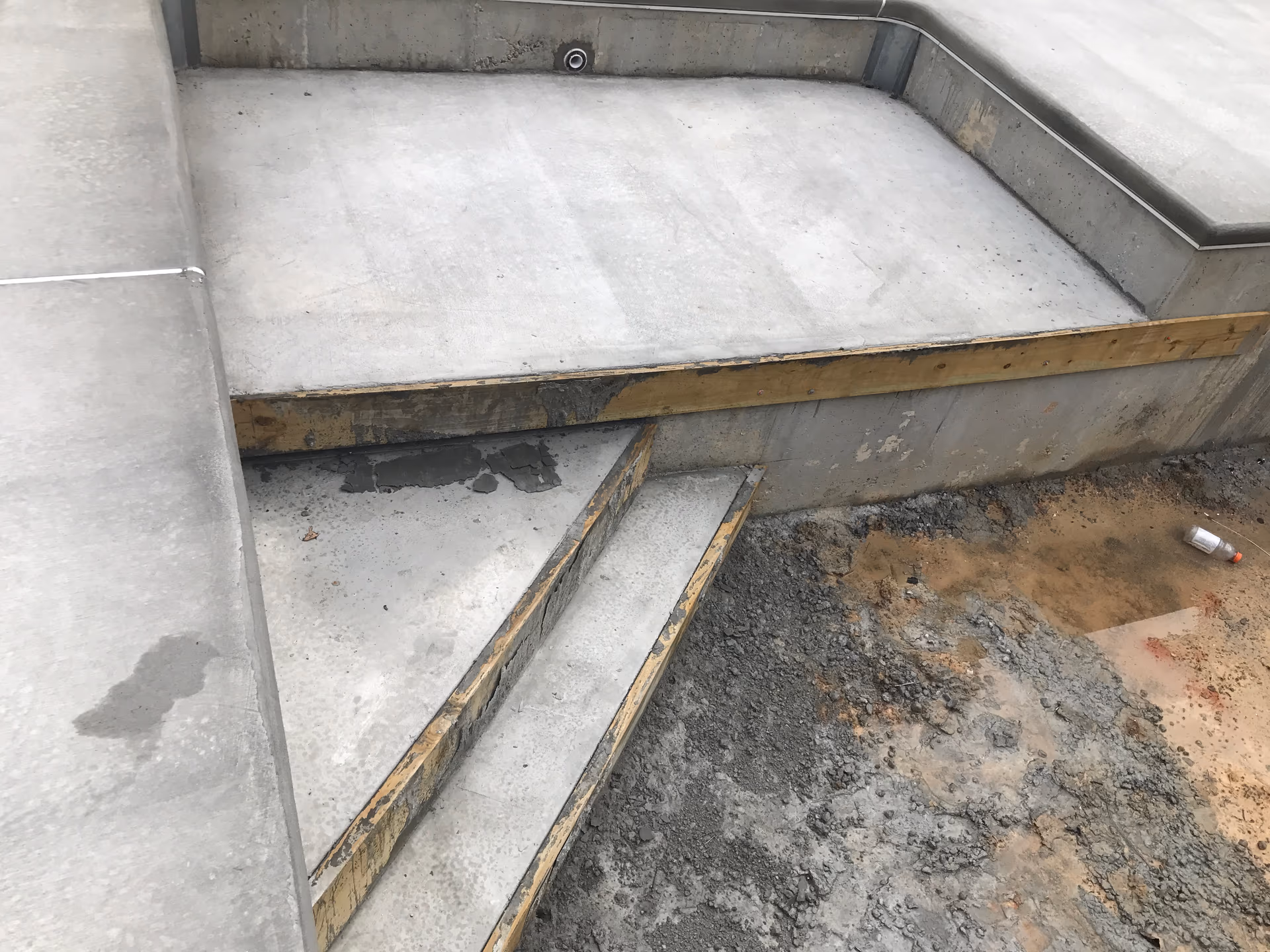 Benefits of Weekly Pool Maintenance