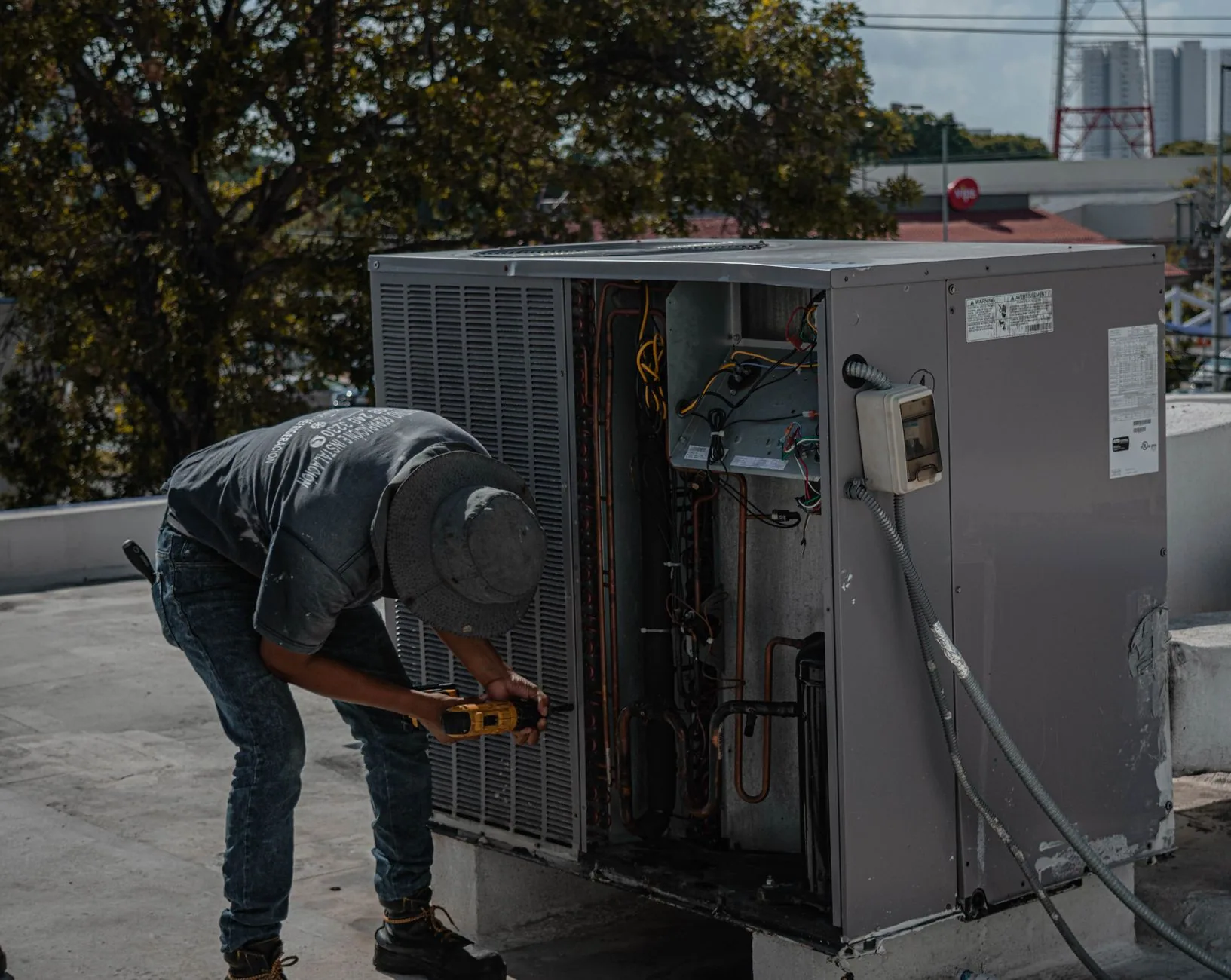 Common Indicators You Need Air Conditioning Repair or Replacement